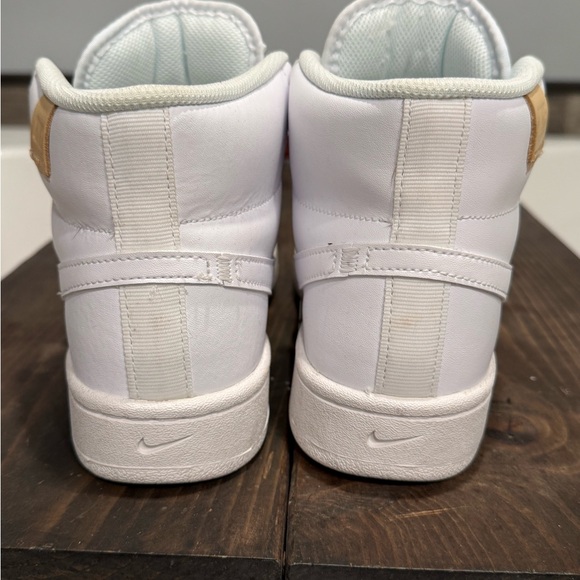 Nike Court Vision Women’s White Shoes - Picture 3 of 6